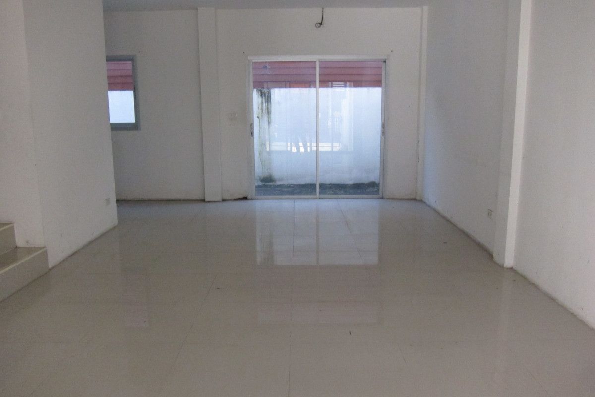 ขายทาวน์โฮมลาดกระบัง สุวรรณภูมิ : บ้านราชพฤกษ์ 11 สุวรรณภูมิ-ลาดกระบัง 