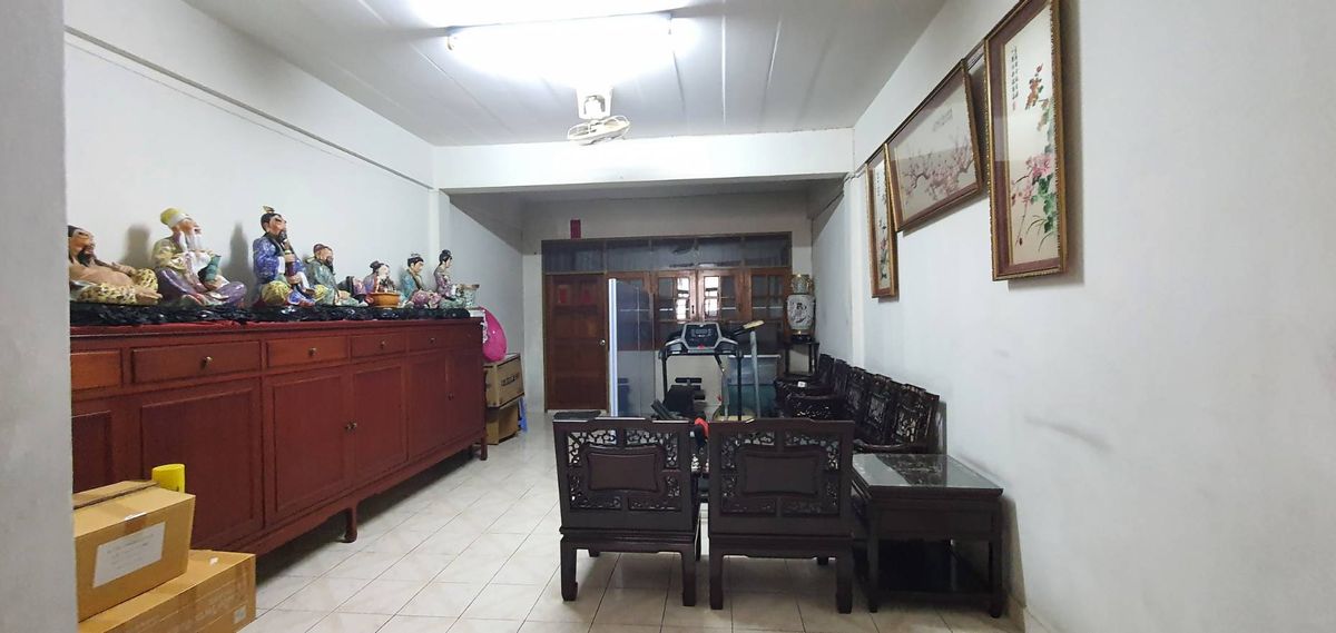 For SaleShop HouseOnnut, Udomsuk : Commercial building for sale-2 booths on Soi Udom Suk, Sukhumvit 103, Bang Na, good location near Bangkok Bank