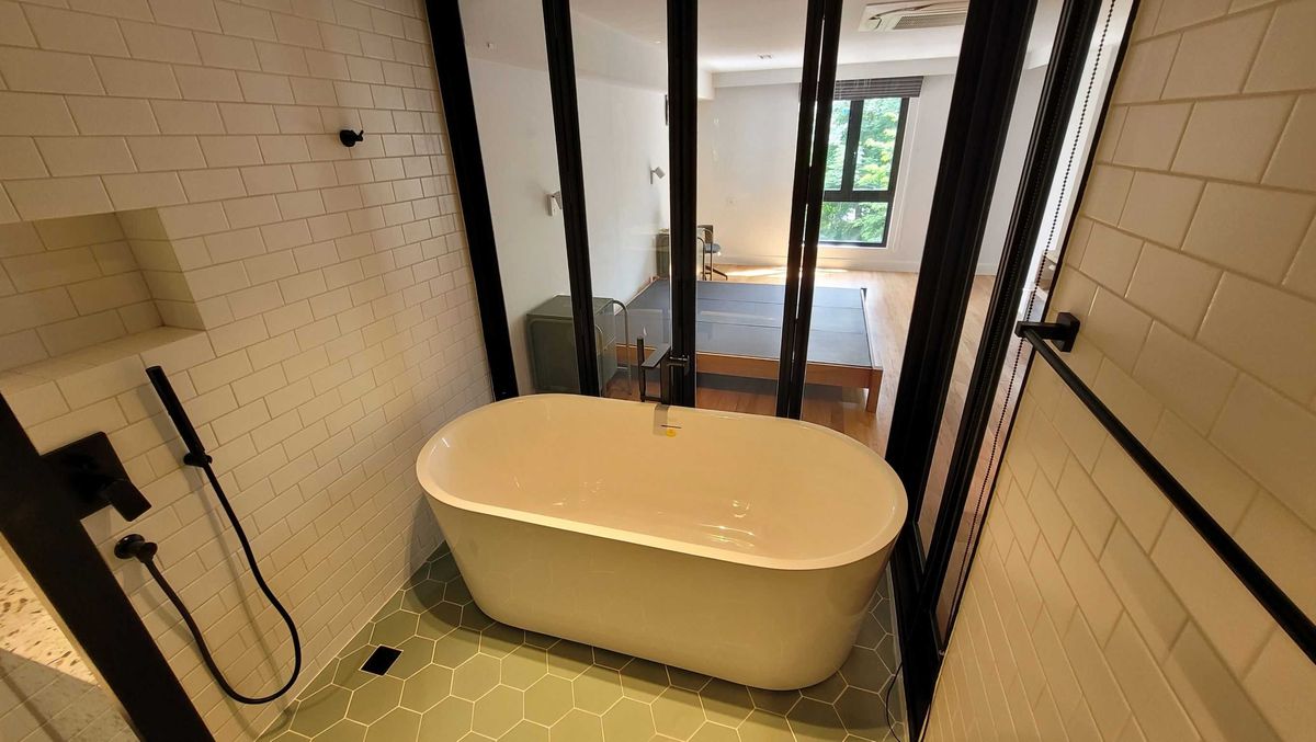 ขายคอนโดอ่อนนุช อุดมสุข : Condo ICON II For sale 2 Bedroom 2 bath room(S15-11781S) 