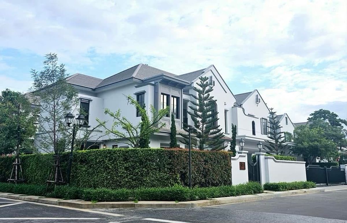 HousePattanakan, Srinakarin : Rent/Sell Nanthawan Rama 9-Krungthep Kreetha, 5 bedrooms, size L
