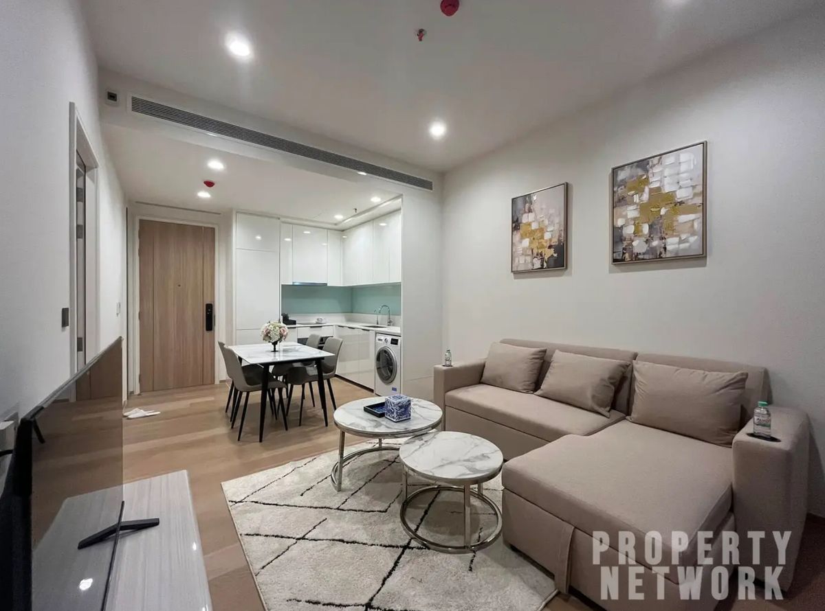 For RentCondoSathorn, Narathiwat : Elegant 1-Bedroom Condo at Anil Sathorn 12 | 46 SQM