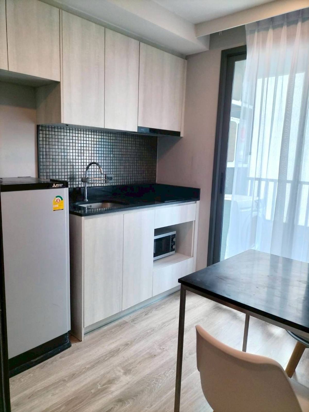 For RentCondoRatchadapisek, Huaikwang, Suttisan : For Rent Maestro 19 1Bedroom Pet Friendly 0886382235