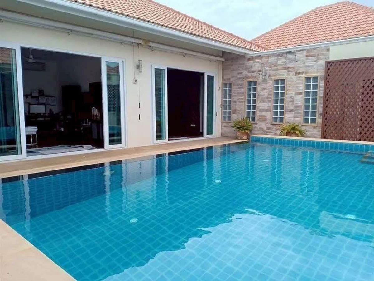 ให้เช่าบ้านระยอง : ให้เช่า(FOR RENT) บ้านหรูสุดคลาสสิคพร้อมสระว่ายน้ำ หมู่บ้านสินทวี บ้านฉาง ระยอง