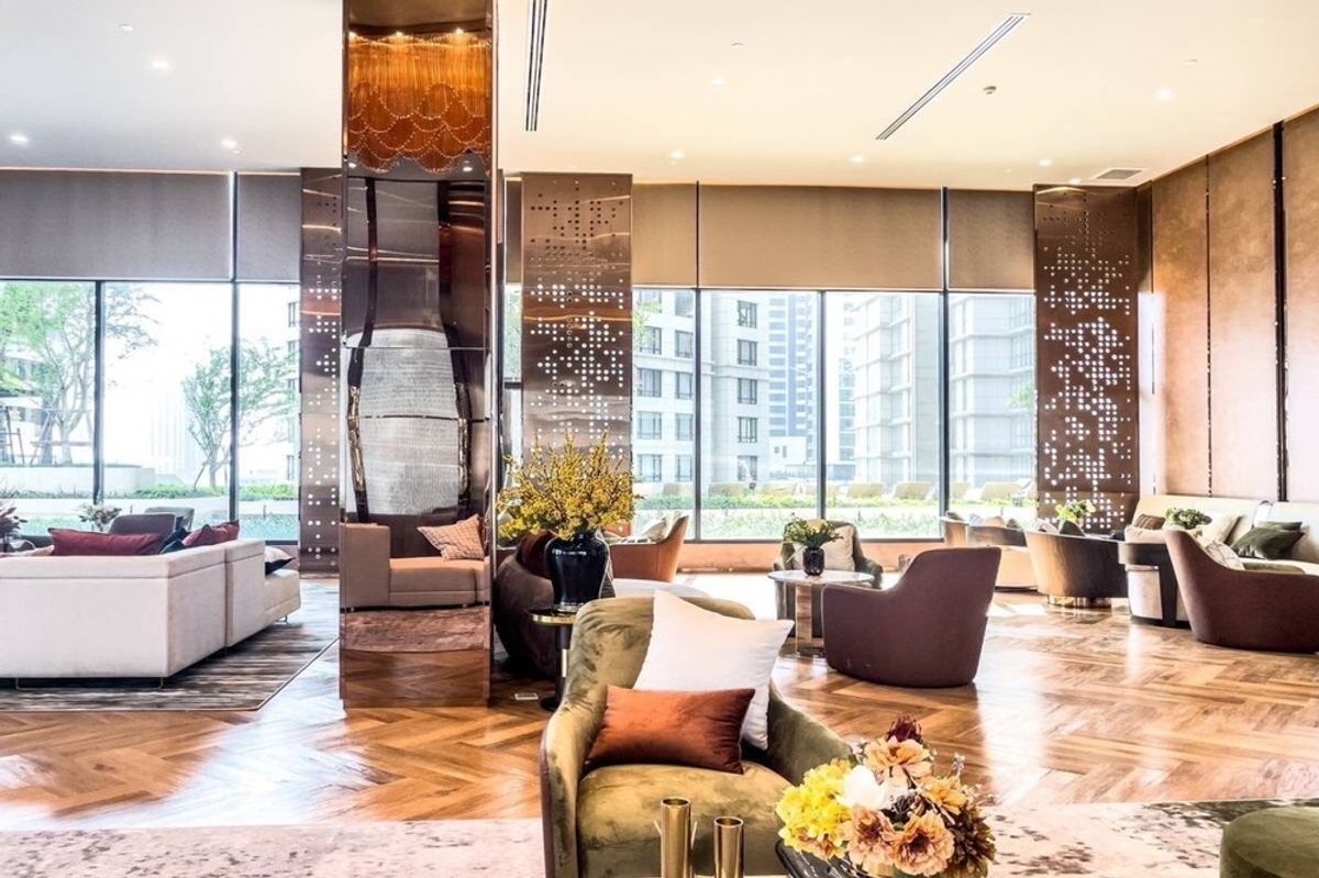 For RentCondoSathorn, Narathiwat : 🔥 For Rent !! 🔥 Code C20240400331..........Supalai Icon Sathorn, 3 bedroom, 3 bathroom, East Facing, modern style, furnished, ready to move in  📣📣