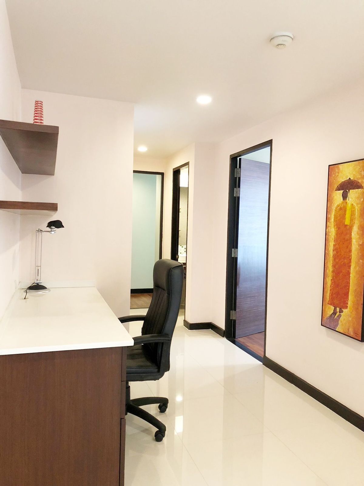 ขายคอนโดสุขุมวิท อโศก ทองหล่อ : For Sale: Condo at Avenue 61 (S15-7969)