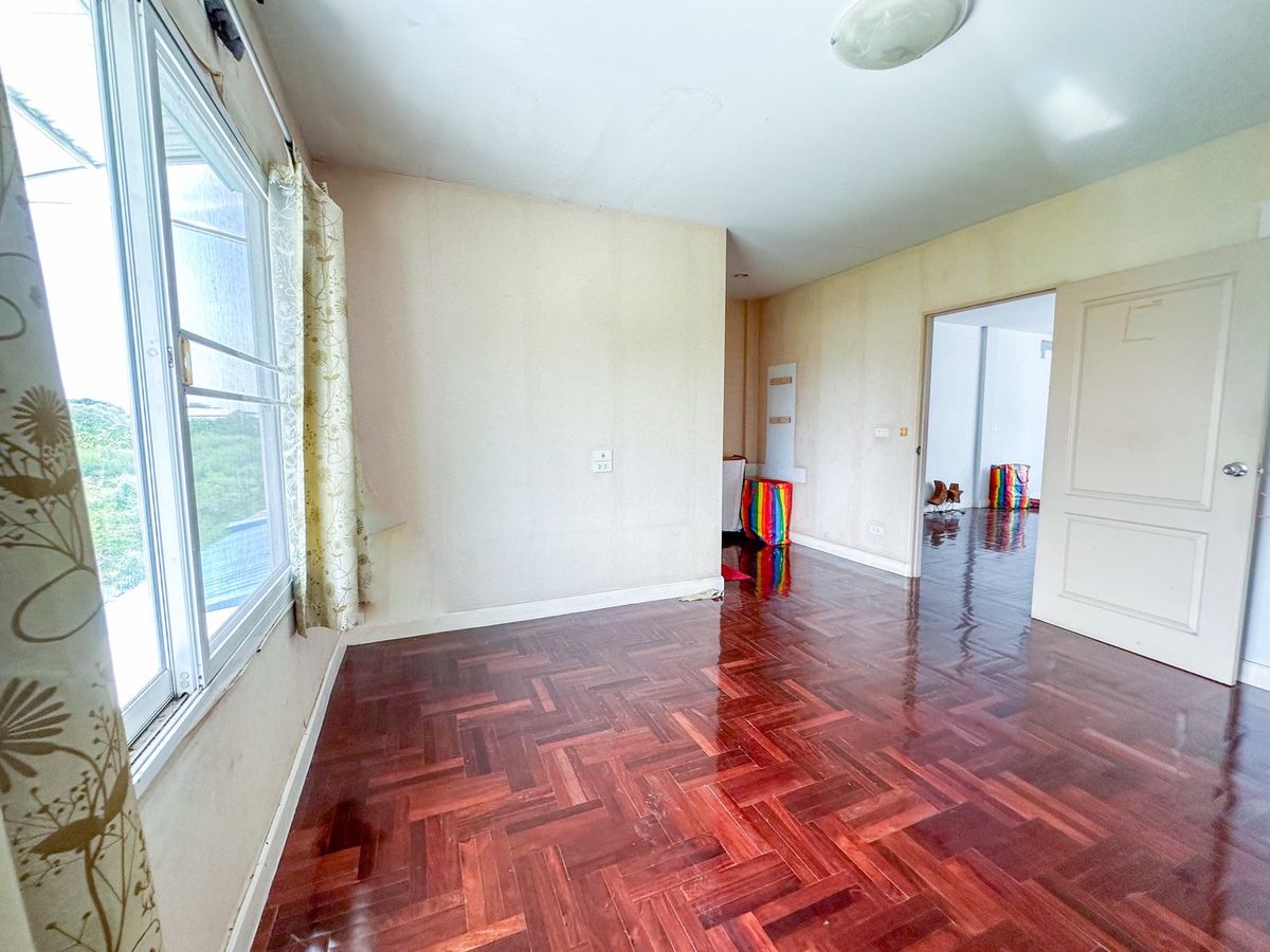 For SaleTownhomePattanakan, Srinakarin : ✨🏡 Do not pay for the rent! Is the owner of a 3 -story townhome near Suan Luang Rama 9! De Si Siam Suan Luang Rama IX, comfortable installments, starting at 15, xxx, B./D. Salary 32,000 can be borrowed! 💸