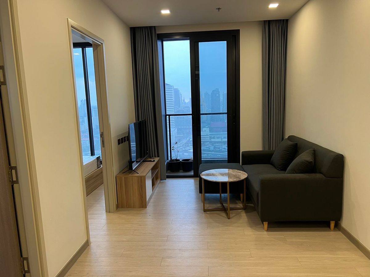 For RentCondoRama9, Petchburi, RCA : One 9 Five Condo for Rent-Rama 9, complete condo, ready to approach MRT Rama 9 !!