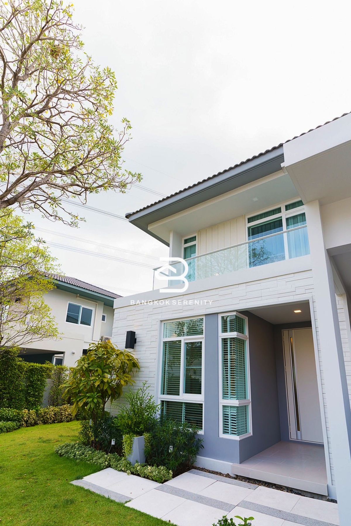 ให้เช่าบ้านลาดกระบัง สุวรรณภูมิ : Mantana Bangna WongWaen For rent