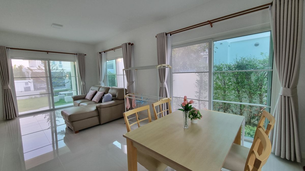 For SaleHousePattanakan, Srinakarin : 2 storey detached house for sale, 3 bedrooms, 3 water, Villa Jiio Srinakarin (SM1193) Project