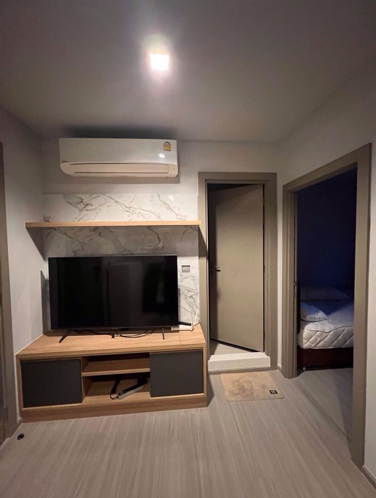 For RentCondoRama9, Petchburi, RCA : Rent Life Asoke - Rama 9
