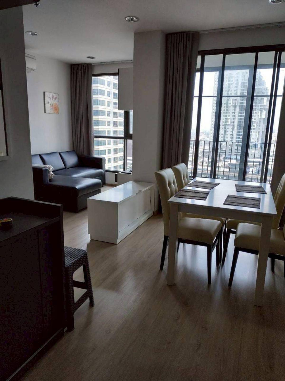 For RentCondoRatchathewi,Phayathai : For Rent Condo Ideo Q Ratchathewi fully furnished (S15-25073)