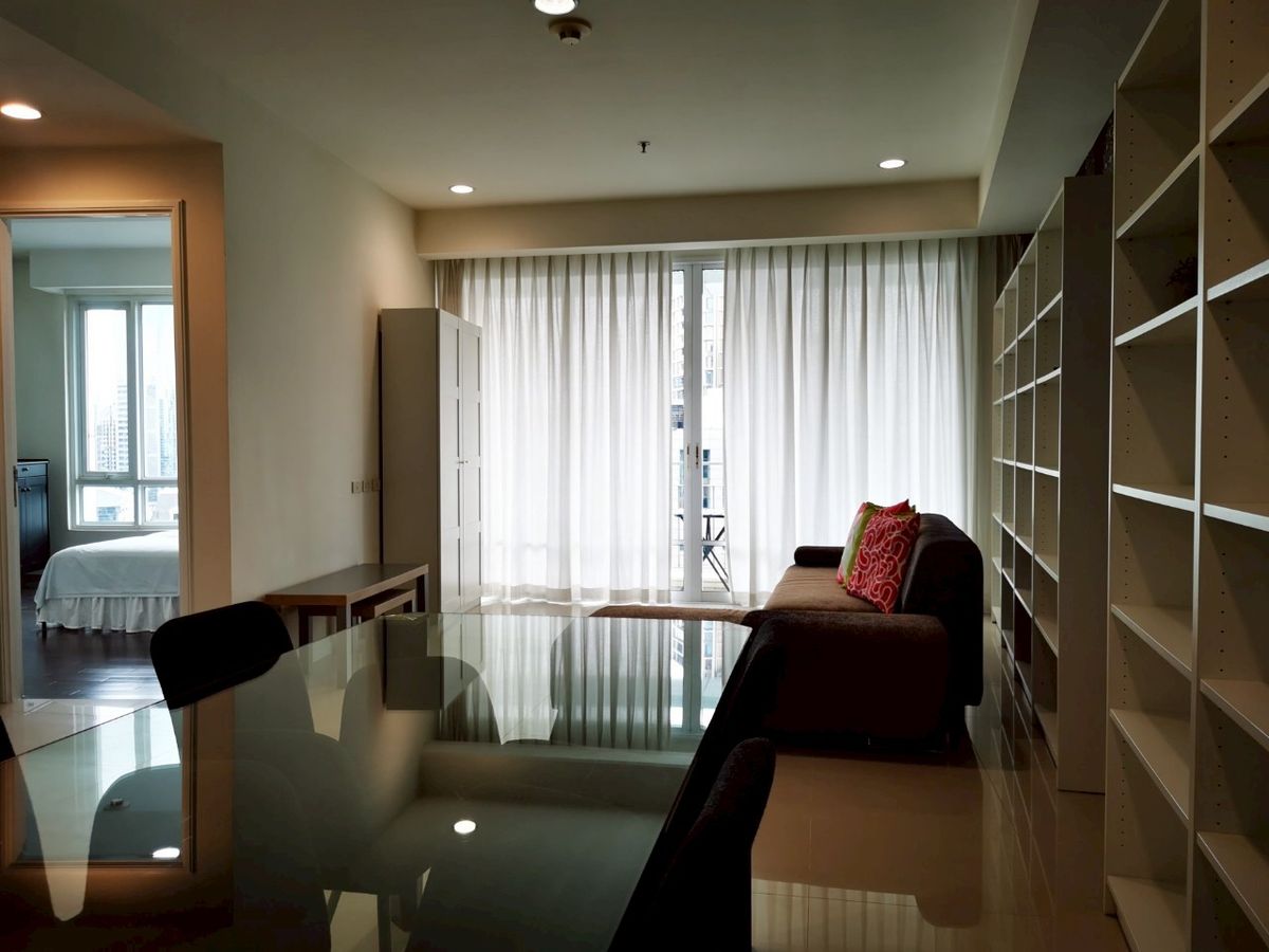 For SaleCondoWitthayu, Chidlom, Langsuan, Ploenchit : Condo for Sale Baan Rajprasong – CBD Location near BTS Ratchadamri 200m