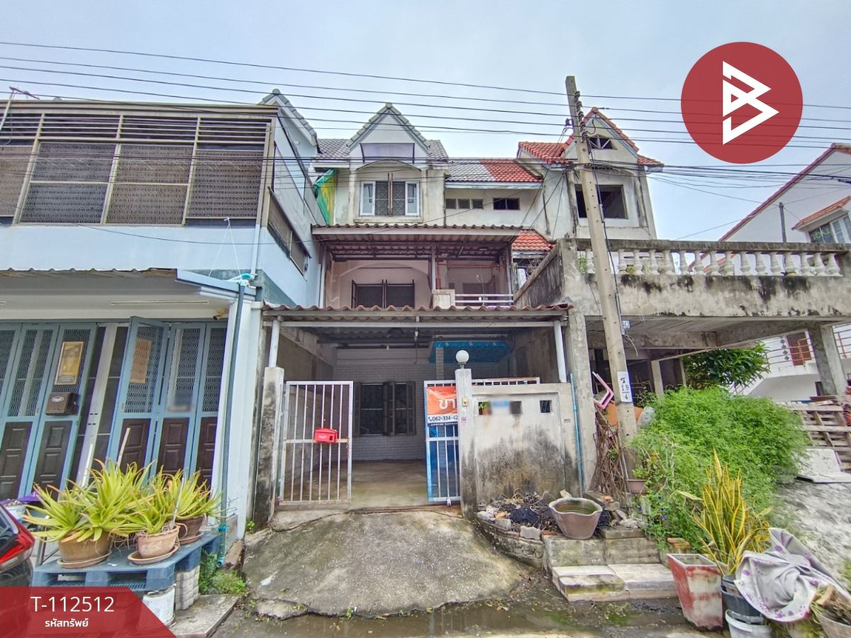 For SaleTownhomeSamut Prakan,Samrong : Townhouse for sale Pom Prakan Village Phra Samut Chedi, Samut Prakan, good location