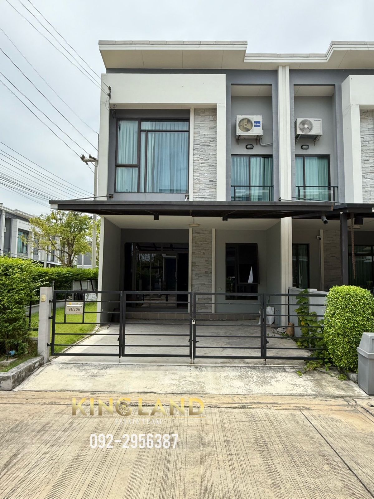 ให้เช่าทาวน์โฮมปทุมธานี รังสิต ธรรมศาสตร์ : 🏡 แกรนด์พลีโน่ พหลโยธิน–รังสิต | บ้านหัวมุม พื้นที่กว้างสุดในโครงการ 💥 เช่าเพียง 20,000 บาท/เดือน | สัญญาขั้นต่ำ 1 ปี ✅ เลี้ยงสัตว์ได้ | ต่อเติมพื้นที่พร้อมใช้งาน | สไตล์ลอฟต์เรียบเท่