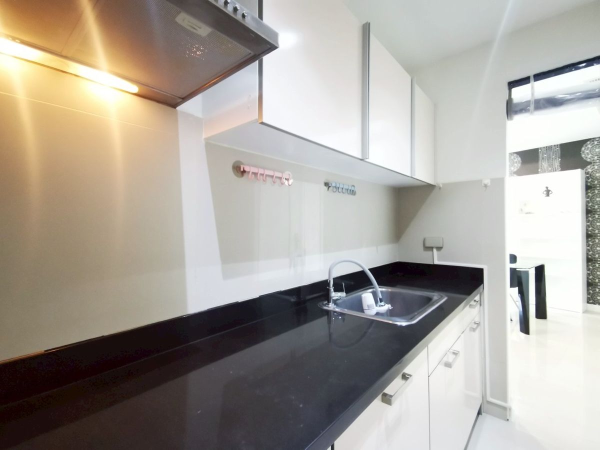 For SaleCondoWitthayu, Chidlom, Langsuan, Ploenchit : Condo for Sale Baan Rajprasong – CBD Location near BTS Ratchadamri 200m