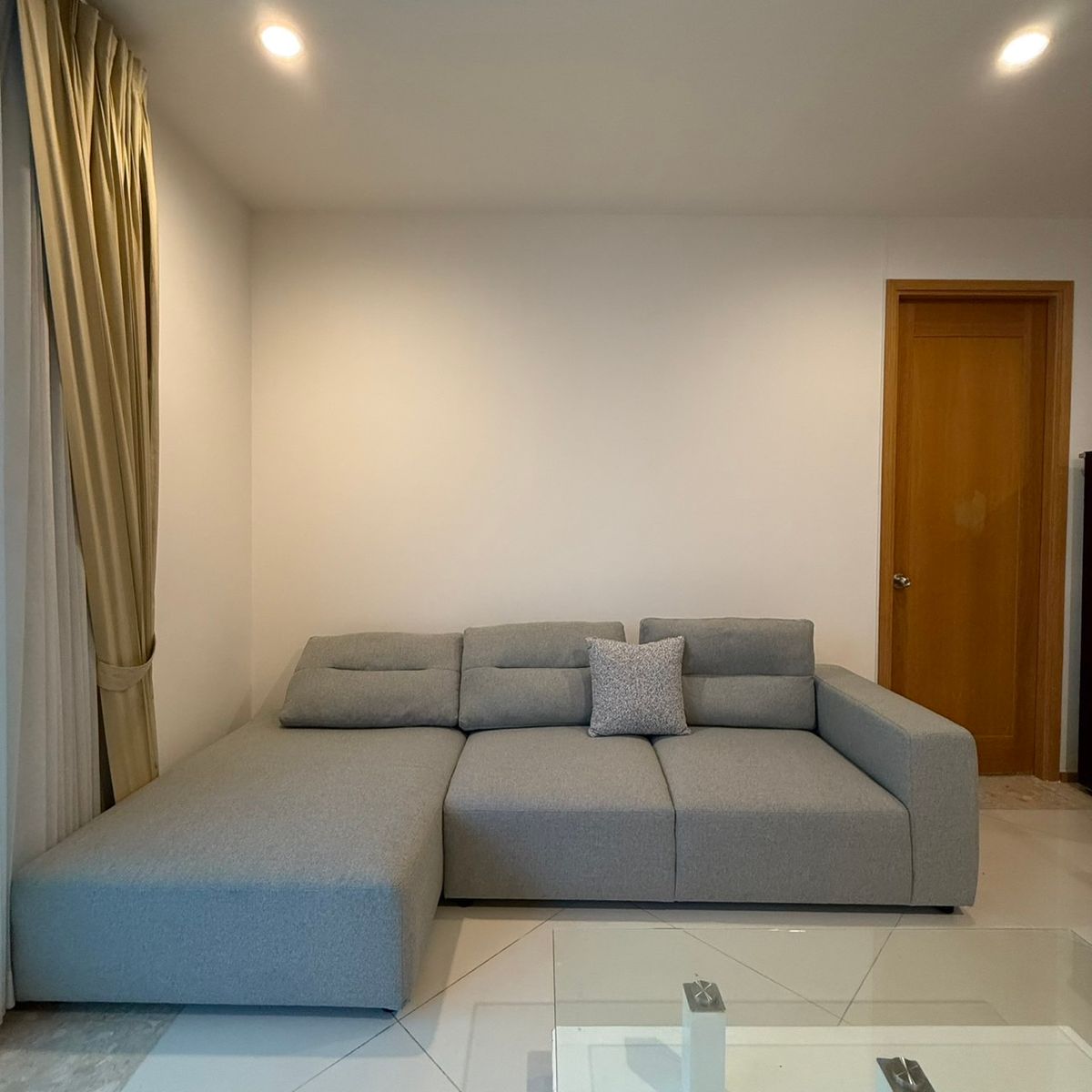 For RentCondoSathorn, Narathiwat : For Rent the Empire Place 2Beds 2Baths Size 99 SQ.M. F/F