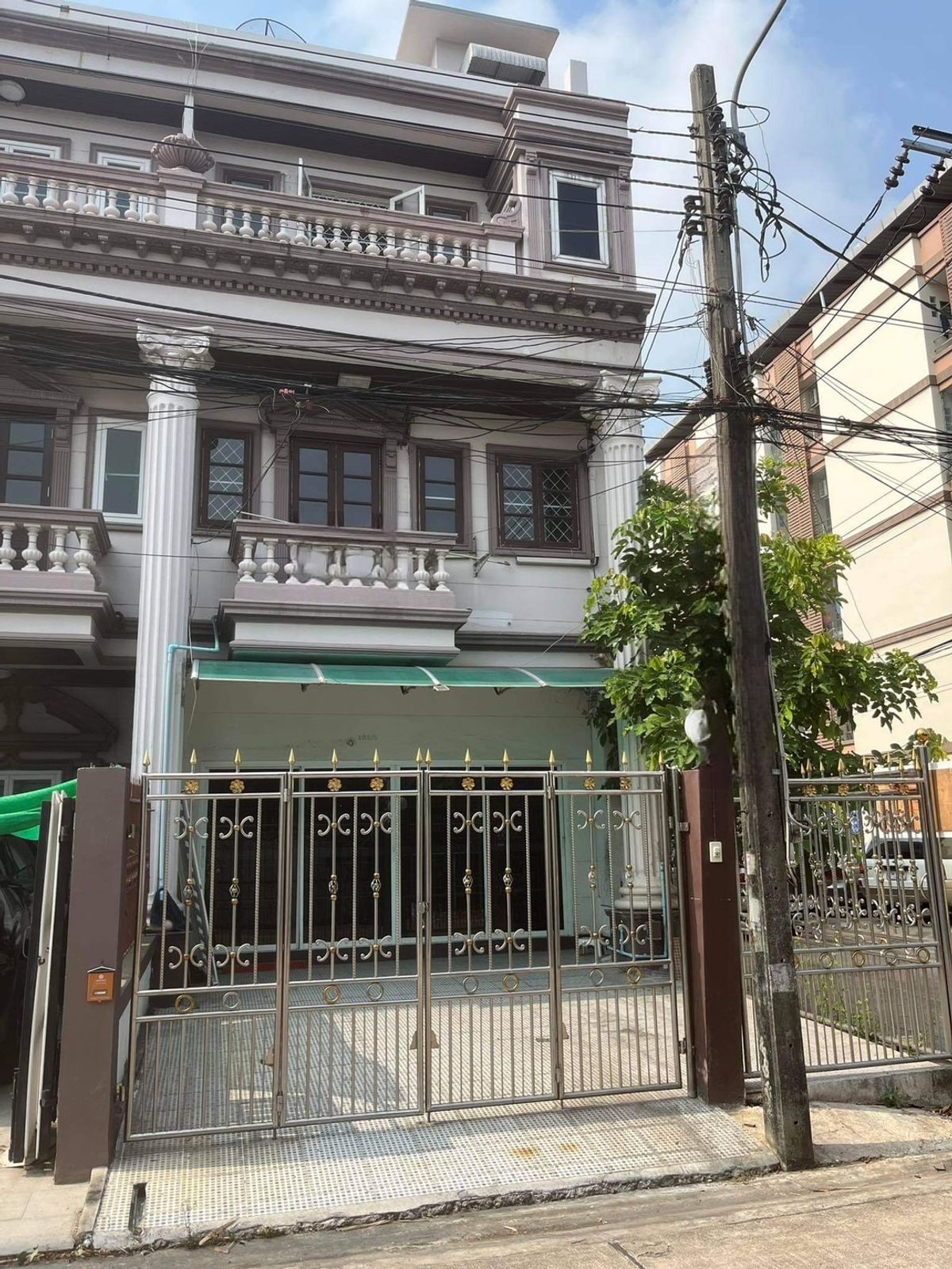 ขายทาวน์โฮมเกษตรศาสตร์ รัชโยธิน : ทาวน์โฮม พหลโยธิน 44 / 4 ห้องนอน (ขาย), Townhome Phaholyothin 44 / 4 Bedrooms (FOR SALE) MEAW662