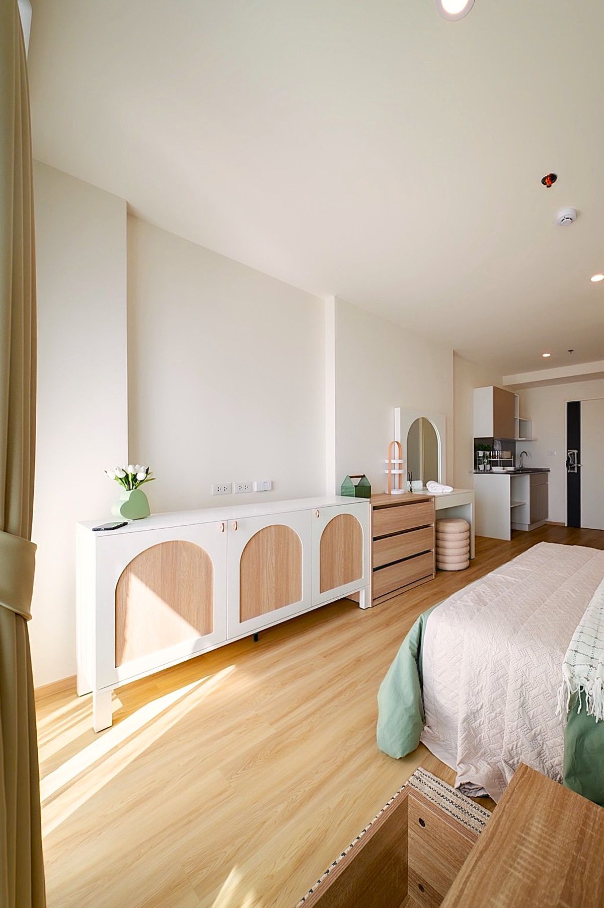 ขายคอนโดปิ่นเกล้า จรัญสนิทวงศ์ : ขายคอนโด ลุมพินี วิลล์ จรัญ-ไฟฉาย ใกล้ ศิริราช แต่งครบ พร้อมอยู่ ขนาด 25 ตรม. เดินทางสะดวก จรัญสนิทวงศ์, รพ.ศิริราช, บางพลัด, บรมราชชนนี, อรุณอัมรินทร์, ม.ธรรมศาสตร์, ม.ศิลปากร, เพชรเกษม, MRT จรัญฯ 13, 