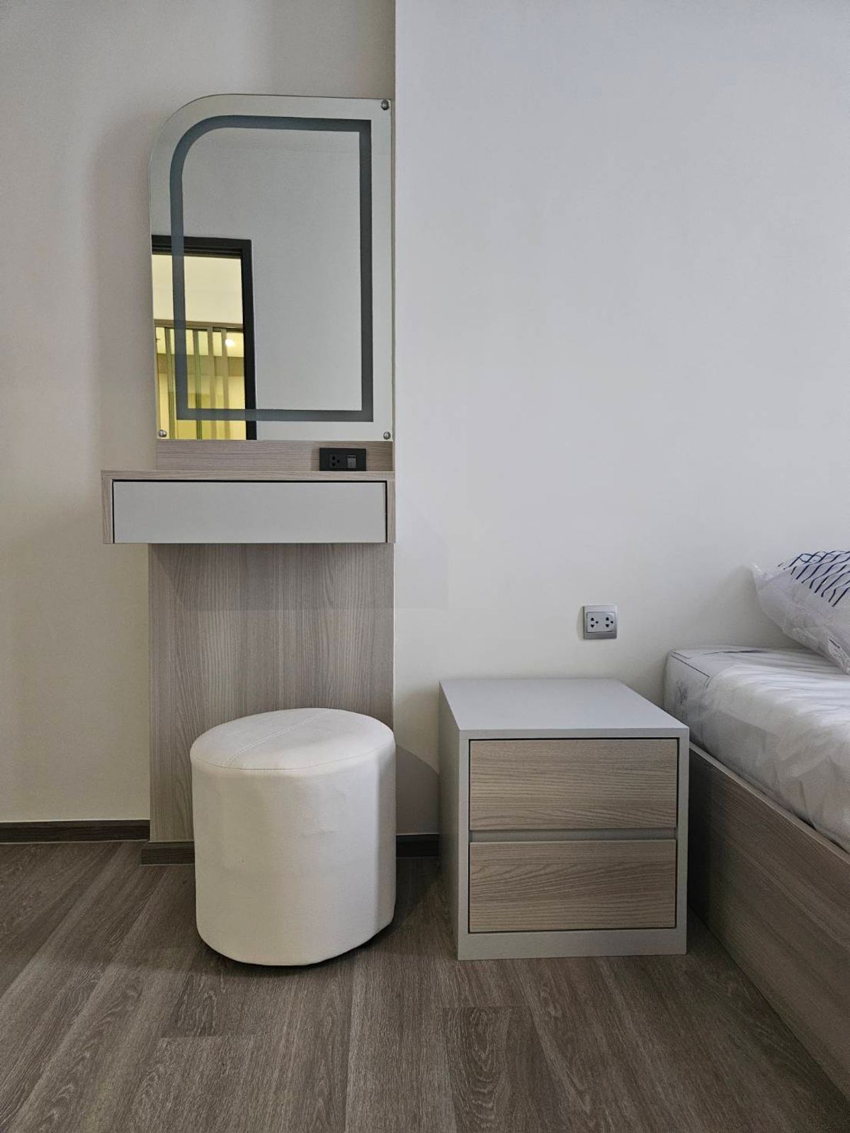 For RentCondoSathorn, Narathiwat : For Rent Rhythm Charoenkrung Pavilion 1 Bed Plus 43.5SQ.M., 32,000 Call/Line: 0954597992