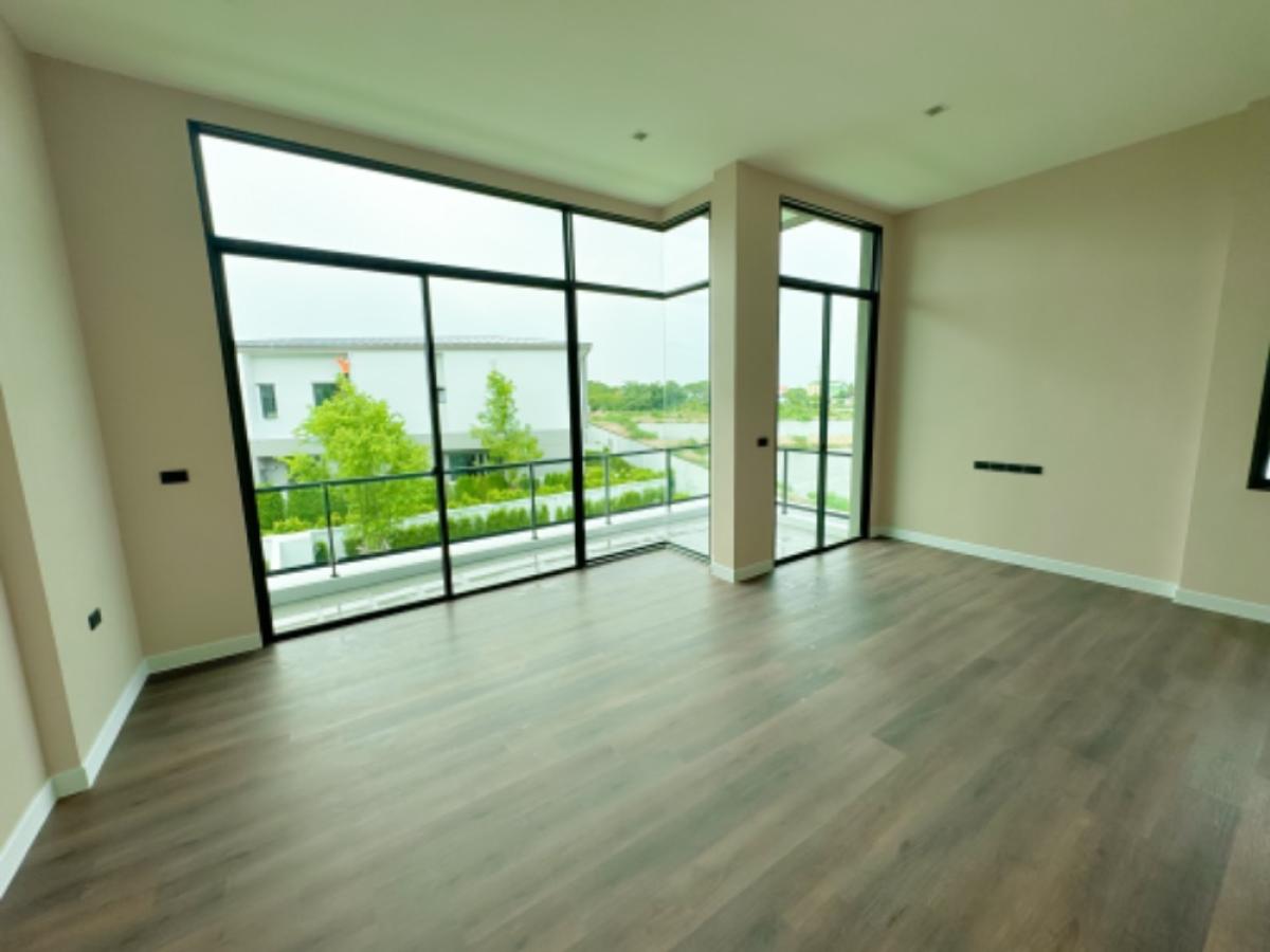 ขายบ้านบางนา แบริ่ง ลาซาล : บ้านเดี่ยวโครงการ Bangkok Boulevard Bangna Km.5 พร้อมเข้าอยู่ ติดถนนใหญ่ เดินทางง่ายใกล้แหล่งช็อปปิ้ง บนเส้นบางนา-ตราด