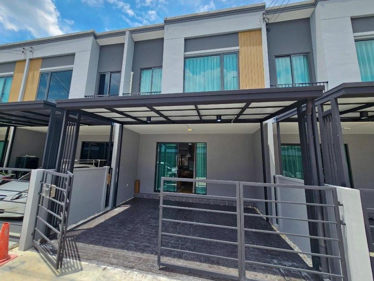 ให้เช่าทาวน์โฮมบางนา แบริ่ง ลาซาล : 28/02/2026, บ้านสวย 3 ห้องนอน ติดถนนสุขุมวิท ใกล้ BTS แบริ่ง Pleno Sukhumvit-Bangna 2 พร้อมเช่า 33,000 บาท/เดือน