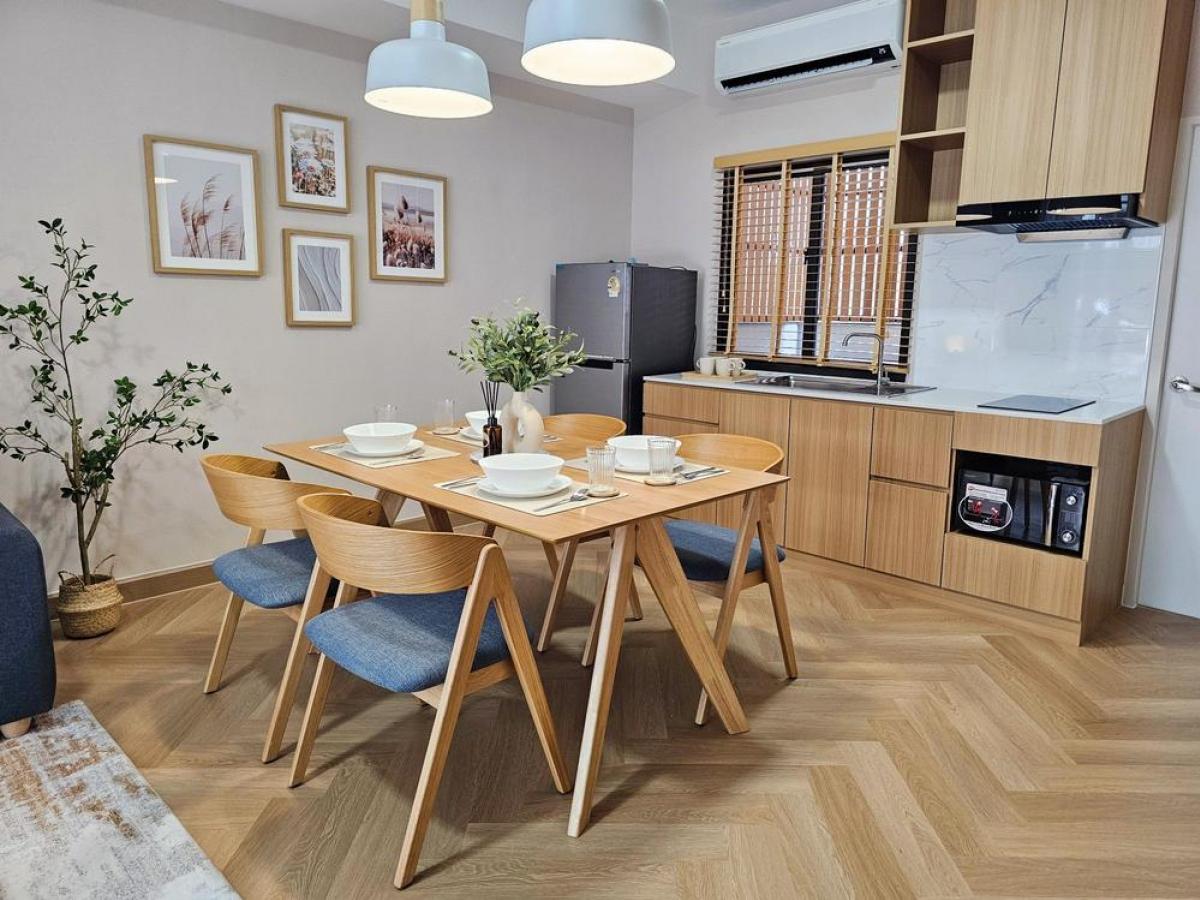 ให้เช่าทาวน์โฮมบางนา แบริ่ง ลาซาล : 28/02/2026, บ้านสวย 3 ห้องนอน ติดถนนสุขุมวิท ใกล้ BTS แบริ่ง Pleno Sukhumvit-Bangna 2 พร้อมเช่า 33,000 บาท/เดือน