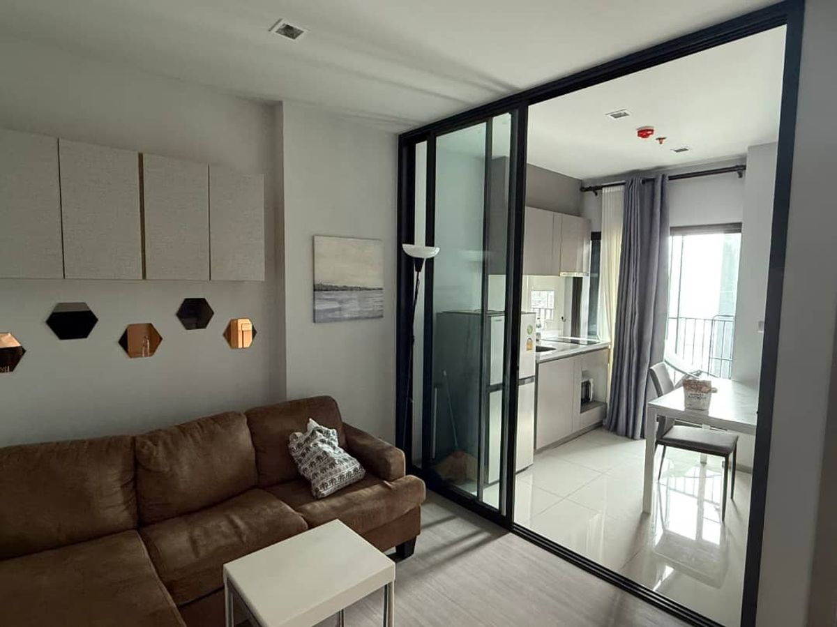 ให้เช่าคอนโดพระราม 9 เพชรบุรีตัดใหม่ RCA : Life Asoke Rama 9 For Rent