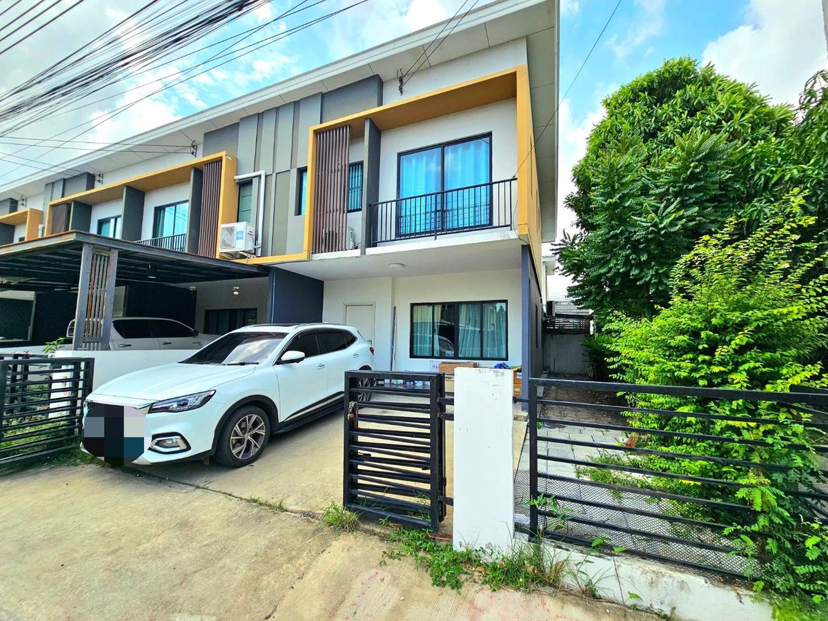 ให้เช่าทาวน์โฮมลาดกระบัง สุวรรณภูมิ : M1093  For Rent The Connect 33 Onnut-Wongwaen