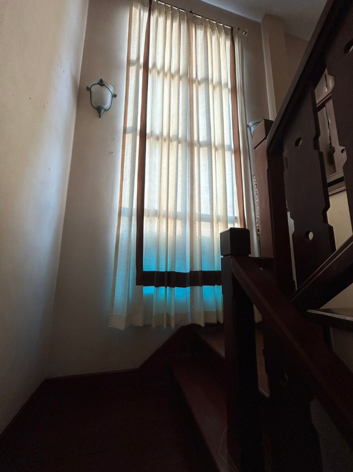 ให้เช่าบ้านพระราม 5 ราชพฤกษ์ บางกรวย : บ้านเดี่ยว มีหลังคาเต็มที่พื้นที่ ติดถนนราชพฤกษ์ 4ห้องนอน ใกล้ DBS