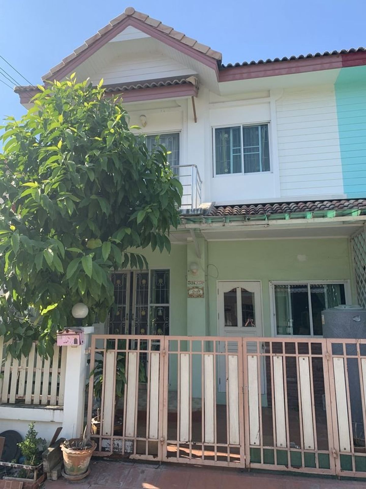 ให้เช่าทาวน์โฮมบางซื่อ วงศ์สว่าง เตาปูน : ทาวน์เฮ้าส์ 2ชั้น 3ห้องนอน ซอยวงศ์สว่าง11 ติดเทคโนพระนครเหนือ นักศึกษา เช่าได้