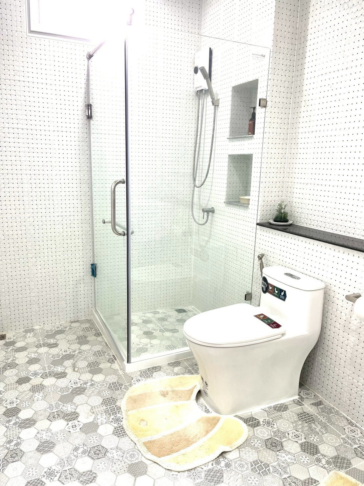 ให้เช่าทาวน์โฮมเกษตรศาสตร์ รัชโยธิน : ทาวน์เฮาส์ หัวมุม 4ห้องนอน (2 ยูนิตผสม) ซอยพหลโยธิน51 ปากซอย BTS เฟอร์นิเจอร์ครบ