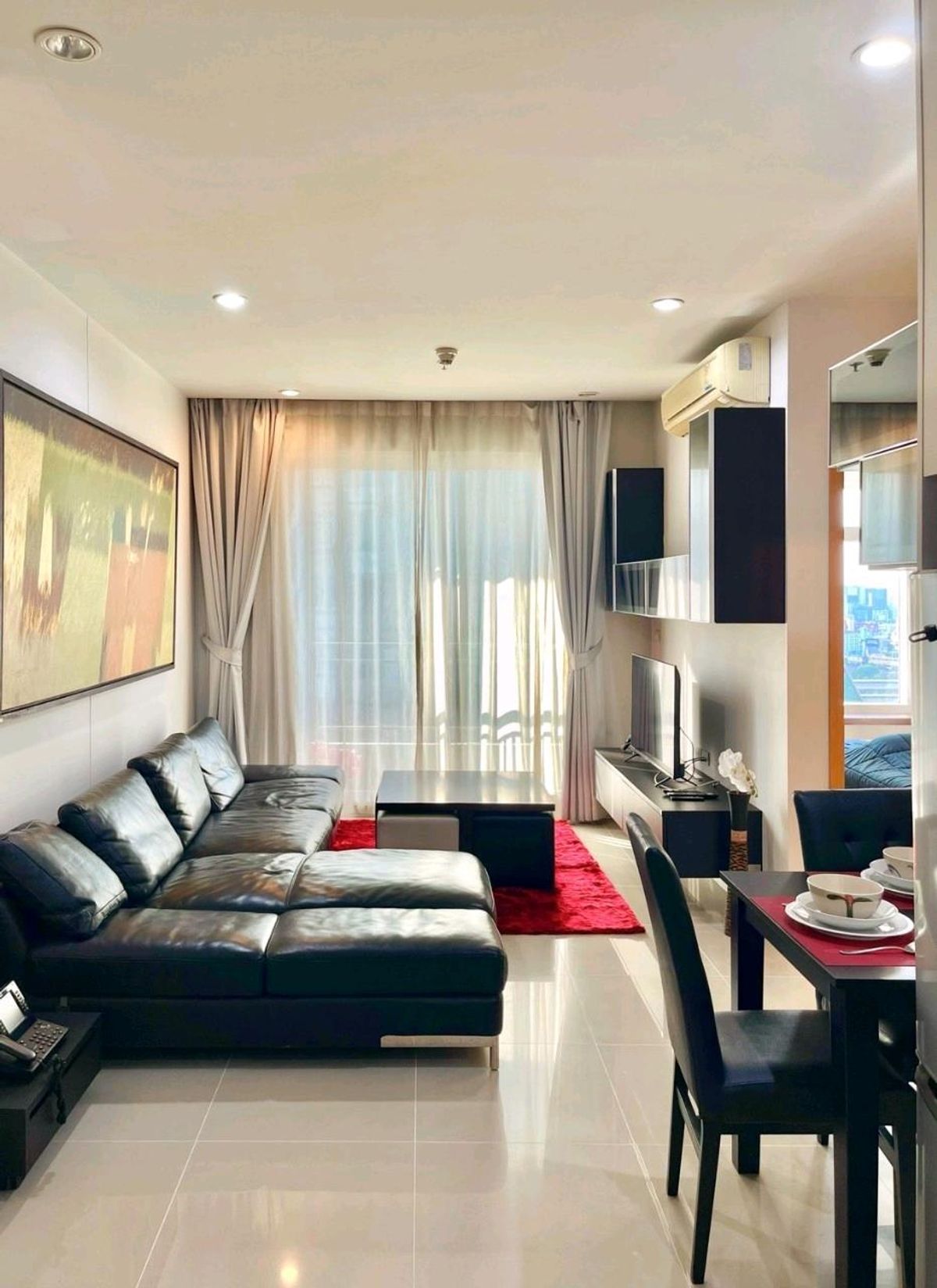 ขายคอนโดพระราม 9 เพชรบุรีตัดใหม่ RCA : Circle condominium for sale