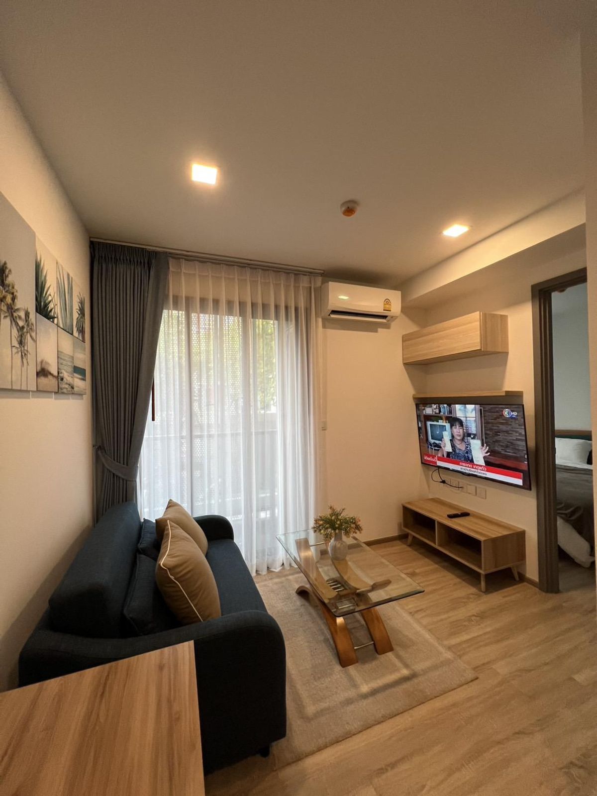 ให้เช่าคอนโดสุขุมวิท อโศก ทองหล่อ : ให้เช่า คอนโด  Low Rise 8 ชั้น Taka Haus  ใกล้ BTS เอกมัย