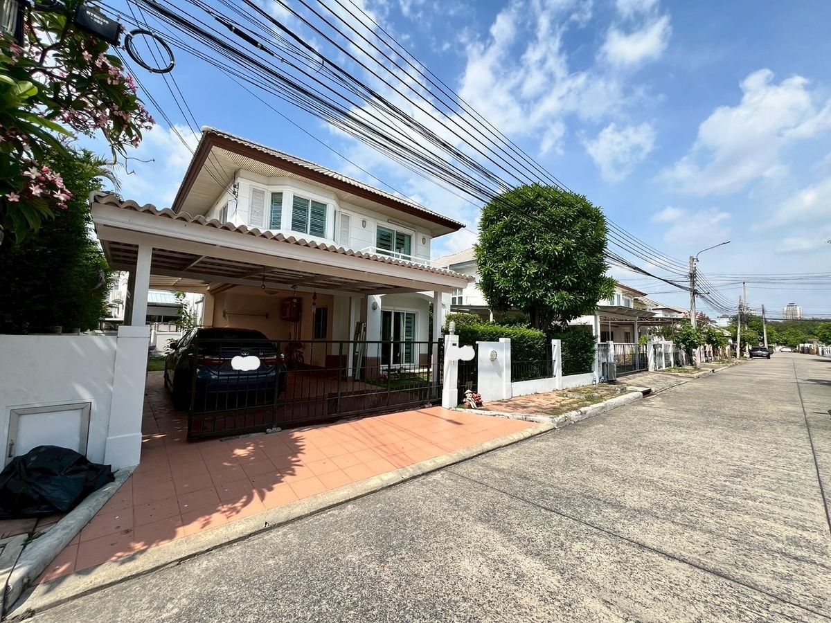 For RentHouseChaengwatana, Muangthong : fully furnished house with 3bedroom 3bathroom on Pak Kret Bypass Road, 5 mins to Muang Thong Thani.