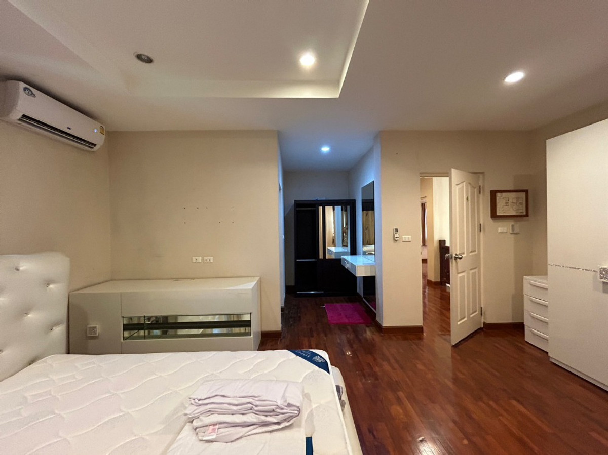 ให้เช่าบ้านพระราม 5 ราชพฤกษ์ บางกรวย : บ้านเดี่ยว มีหลังคาเต็มที่พื้นที่ ติดถนนราชพฤกษ์ 4ห้องนอน ใกล้ DBS