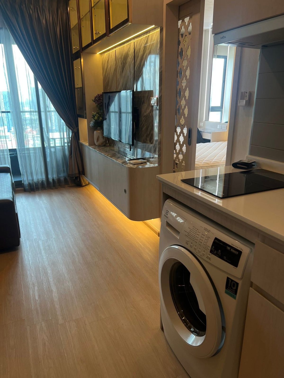 For RentCondoBangna, Bearing, Lasalle : For rent 📍 IDEO Mobi Sukhumvit Eastgate 📍 Fully furnished and equipped with electrical appliances, near BTS Bangna