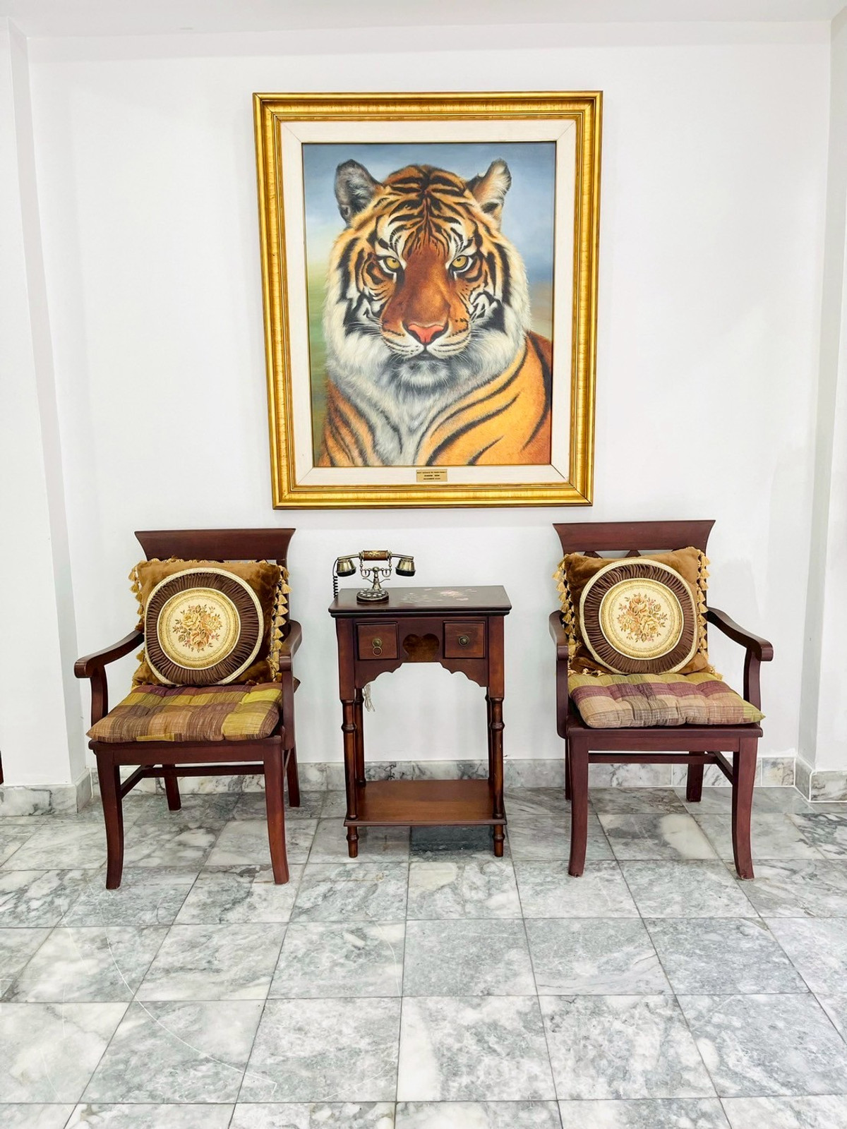 ให้เช่าทาวน์โฮมเกษตรศาสตร์ รัชโยธิน : ทาวน์เฮาส์ หัวมุม 4ห้องนอน (2 ยูนิตผสม) ซอยพหลโยธิน51 ปากซอย BTS เฟอร์นิเจอร์ครบ