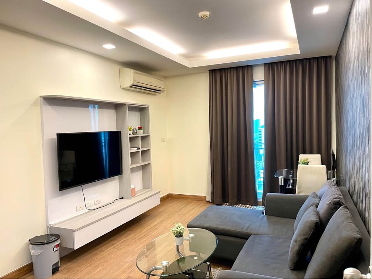 ให้เช่าคอนโดพระราม 9 เพชรบุรีตัดใหม่ RCA : ให้เช่า Thru Thonglor