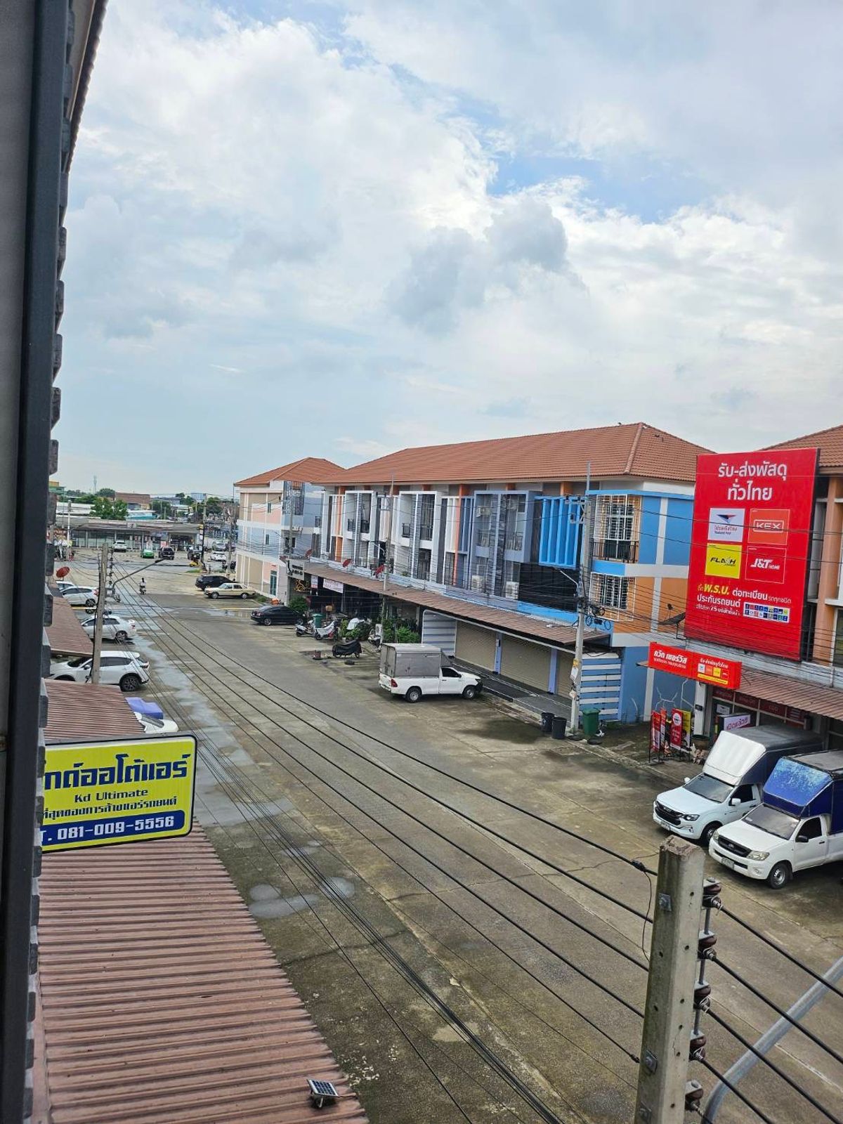 อาคารพาณิชย์ปทุมธานี รังสิต ธรรมศาสตร์ : 🏡 ทาวน์โฮม 3 ชั้น สไตล์โมเดิร์น ใกล้รถไฟฟ้า ราคาถูกที่สุดในโครงการ! เริ่มเพียง 3.59 ล้าน‼️