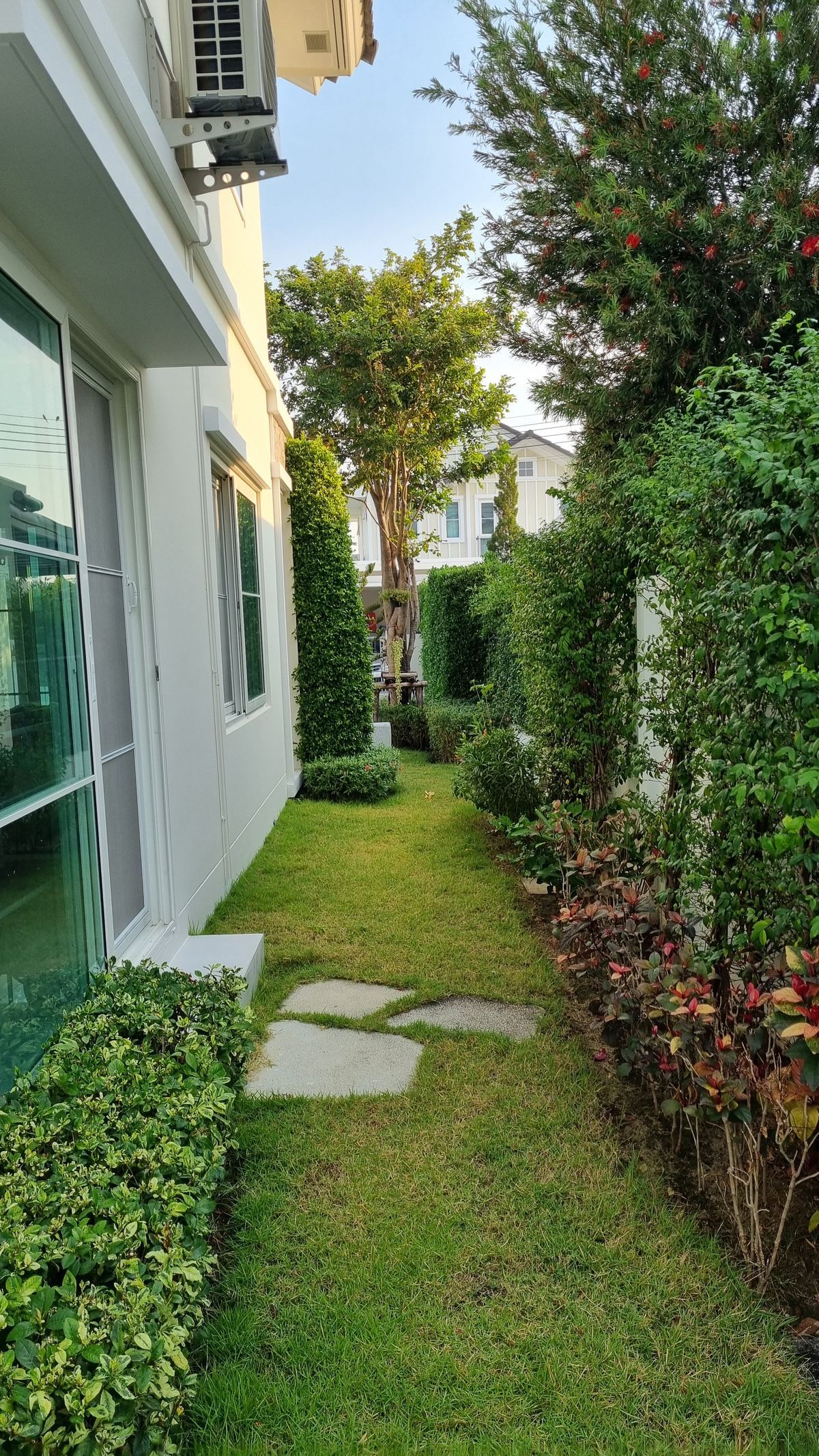 ให้เช่าบ้านพัฒนาการ ศรีนครินทร์ : ให้เช่า 📍 Villaggio Srinakarin 📍 3 ห้องนอน 3 ห้องน้ำ เฟอร์นิเจอร์ และ เครื่องใช้ไฟฟ้าครบ 