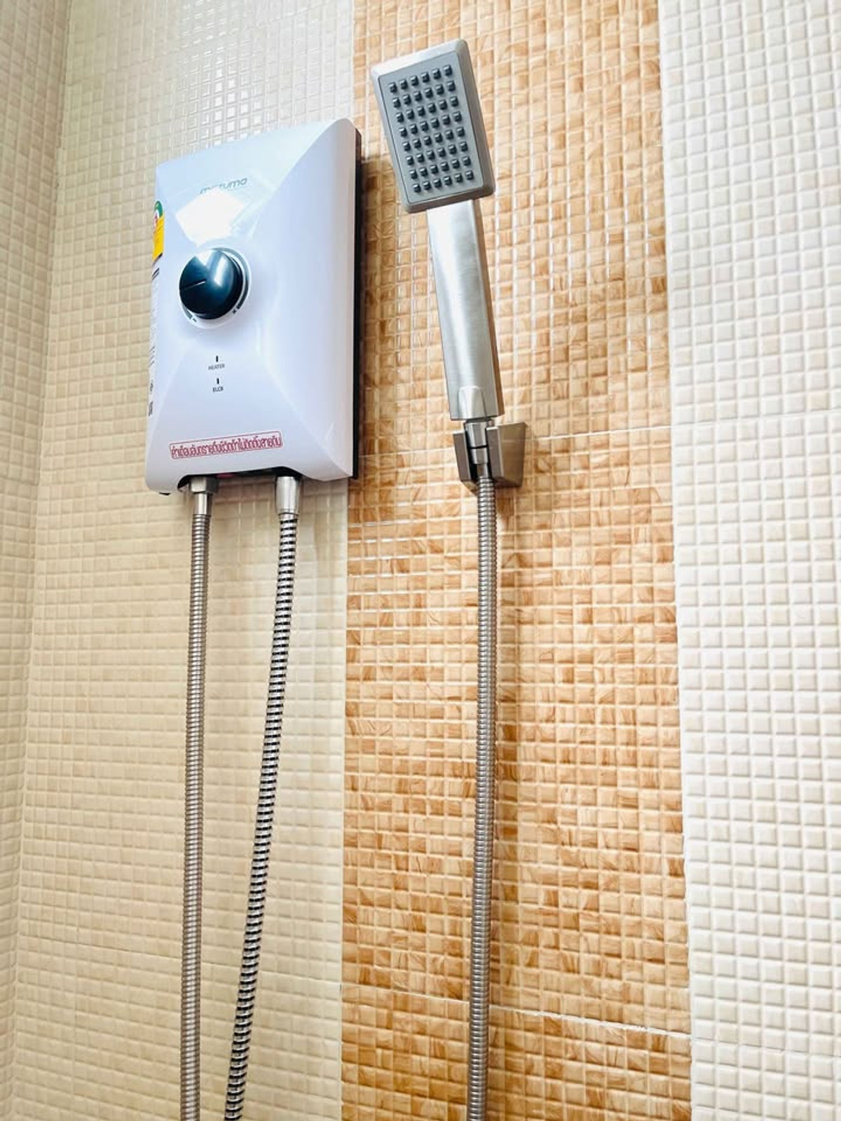 ให้เช่าทาวน์โฮมเกษตรศาสตร์ รัชโยธิน : ทาวน์เฮาส์ หัวมุม 4ห้องนอน (2 ยูนิตผสม) ซอยพหลโยธิน51 ปากซอย BTS เฟอร์นิเจอร์ครบ