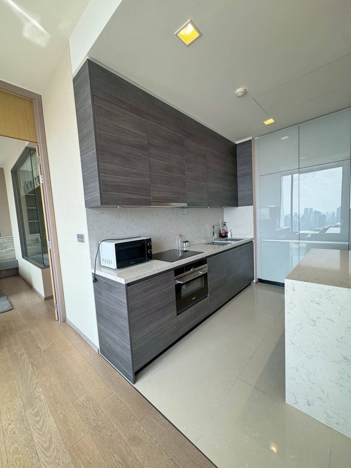 ให้เช่าคอนโดสุขุมวิท อโศก ทองหล่อ : THE ESSE ASOKE 2 ห้องนอน 2 ห้องน้ำ มีอ่างอาบน้ำ คอนโดอโศก ใกล้ BTS อโศก & MRT สุขุมวิท