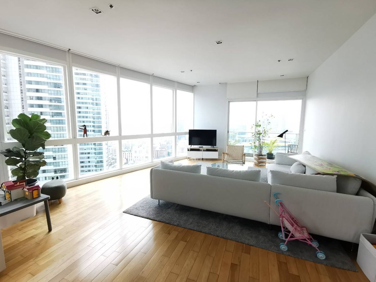 คอนโดสุขุมวิท อโศก ทองหล่อ : Millennium Residence Type D: 193sqm. 3bed 4bath FQ Sell: 39,000,000  Rent: 120,000/mth. Am: 0656199198