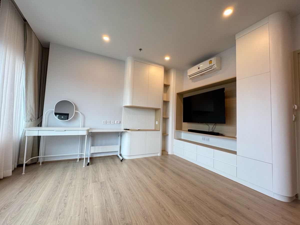 For RentCondoKhlongtoei, Kluaynamthai : New room, unboxing! Life Asoke Condo Life Asoke 2 bedrooms, 1 bathroom, 50 sq.m., corner room with fir and electrical appliances, Asoke BTS, MRT Sukhumvit