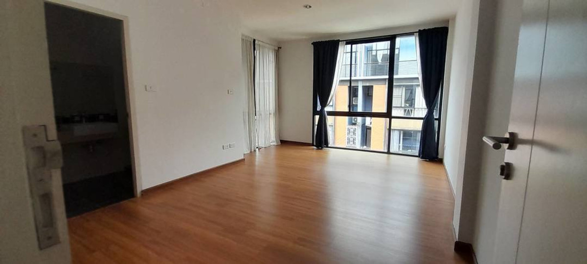 ให้เช่าทาวน์โฮมแจ้งวัฒนะ เมืองทอง : ทาวน์โฮม ติดรถไฟฟ้า เดิน5นาที ขึ้นทางด่วน2นาที ทำออฟฟิศ จดบริษัทได้