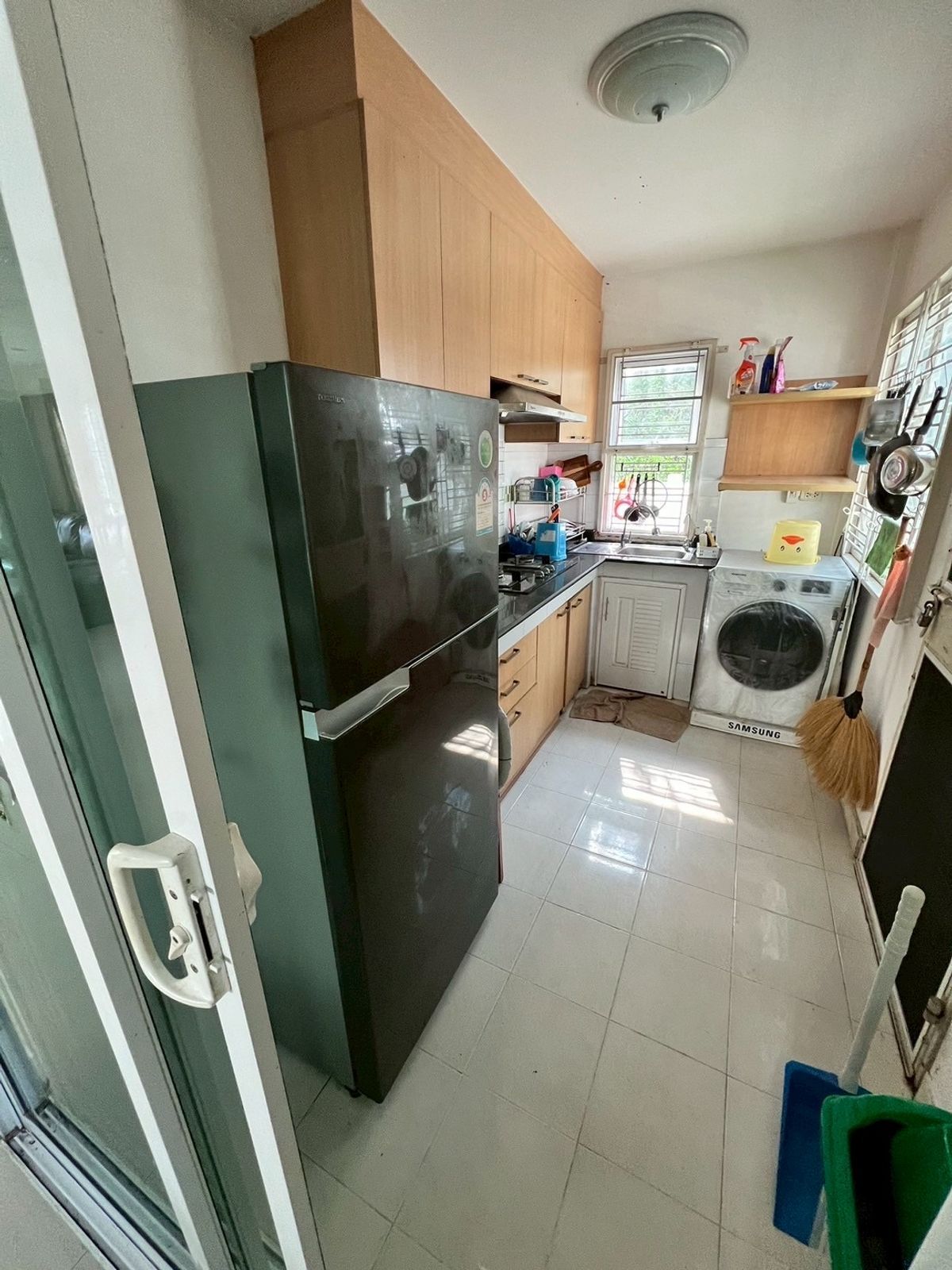 For RentHouseChaengwatana, Muangthong : fully furnished house with 3bedroom 3bathroom on Pak Kret Bypass Road, 5 mins to Muang Thong Thani.