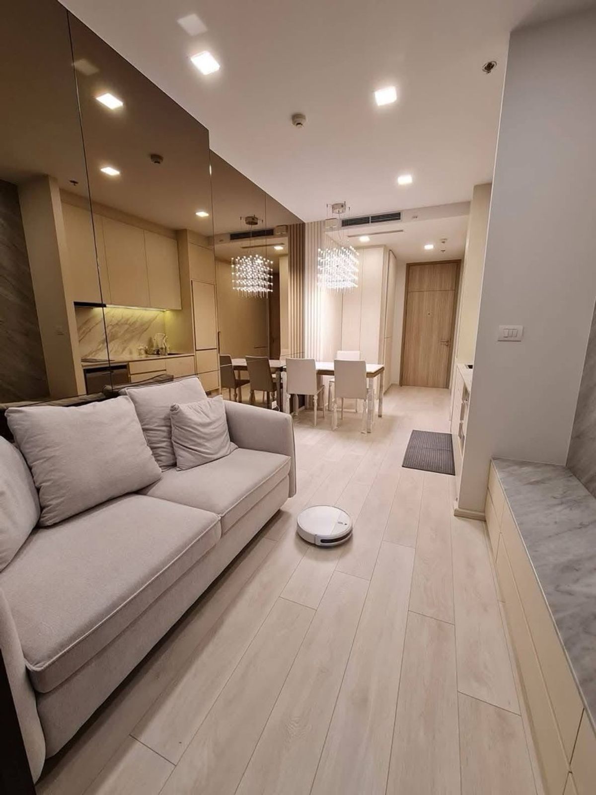 ให้เช่าคอนโดวิทยุ ชิดลม หลังสวน : 🔥Rent 1BR Noble Ploenchit🔥Floor30 46sqm🔥Private Lift🔥42,000/month🔥Beautiful unit🔥