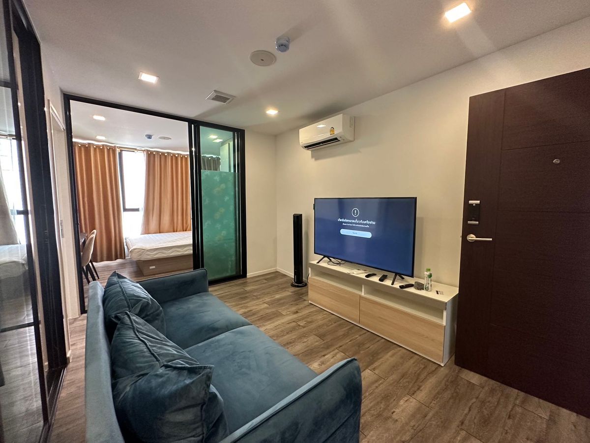 ให้เช่าคอนโดรัชดา ห้วยขวาง : Brown Condo Huaikwang