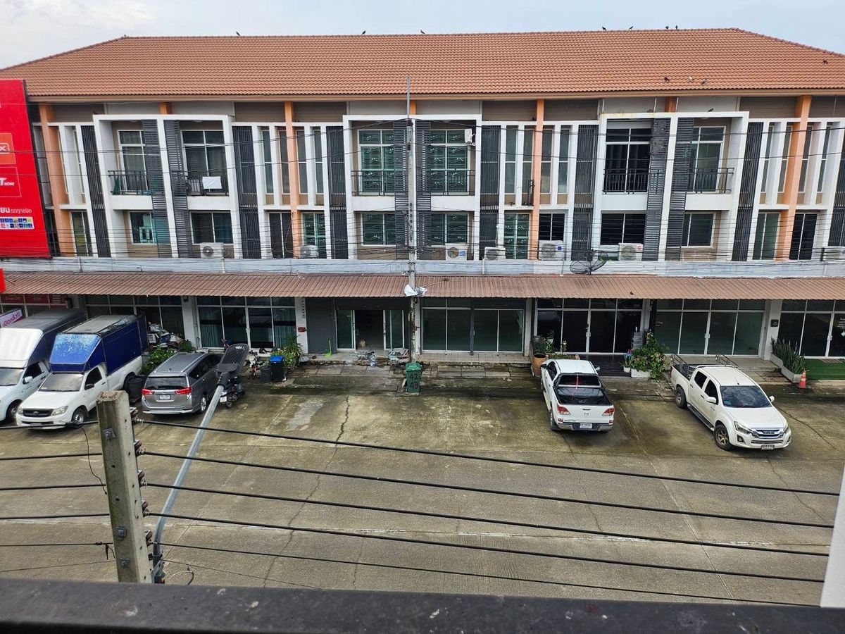 อาคารพาณิชย์ปทุมธานี รังสิต ธรรมศาสตร์ : 🏡 ทาวน์โฮม 3 ชั้น สไตล์โมเดิร์น ใกล้รถไฟฟ้า ราคาถูกที่สุดในโครงการ! เริ่มเพียง 3.59 ล้าน‼️