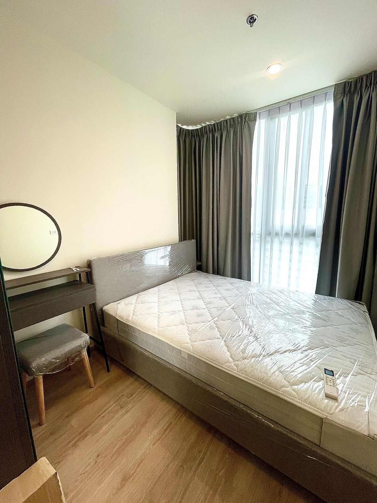 For RentCondoRama9, Petchburi, RCA : 💥 New room, never rented out 💥 𝐅𝐮𝐥𝐥𝐲 𝐅𝐮𝐫𝐧𝐢𝐬𝐡𝐞𝐝 ✨𝐍𝐮𝐞 𝐃𝐢𝐬𝐭𝐫𝐢𝐜𝐭 𝐑𝟗 ✨𝐑𝐞𝐚𝐝𝐲 𝐭𝐨 𝐦𝐨𝐯𝐞 𝐢𝐧 No.250537
